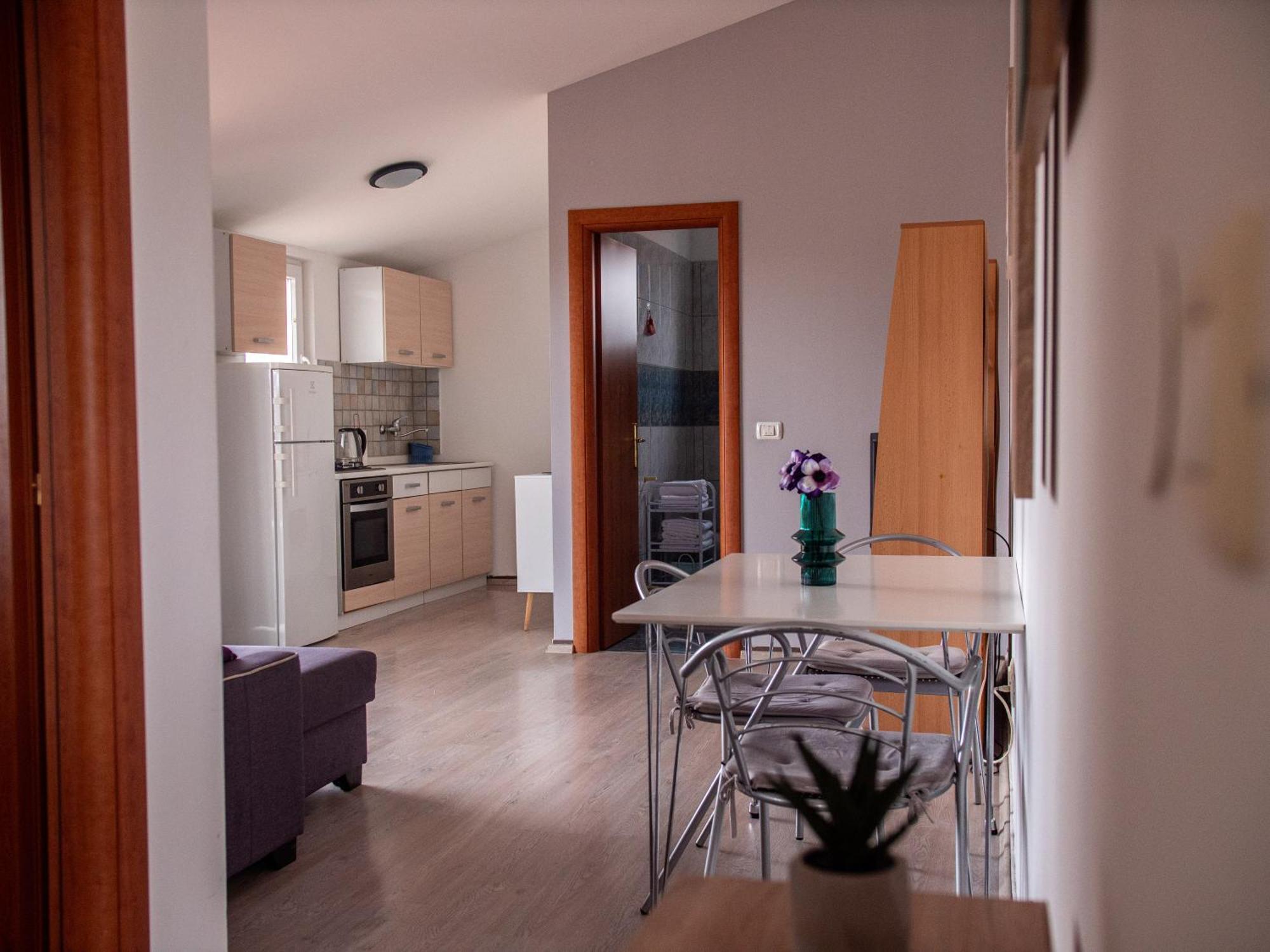 Jacqueline Apartment プーラ エクステリア 写真