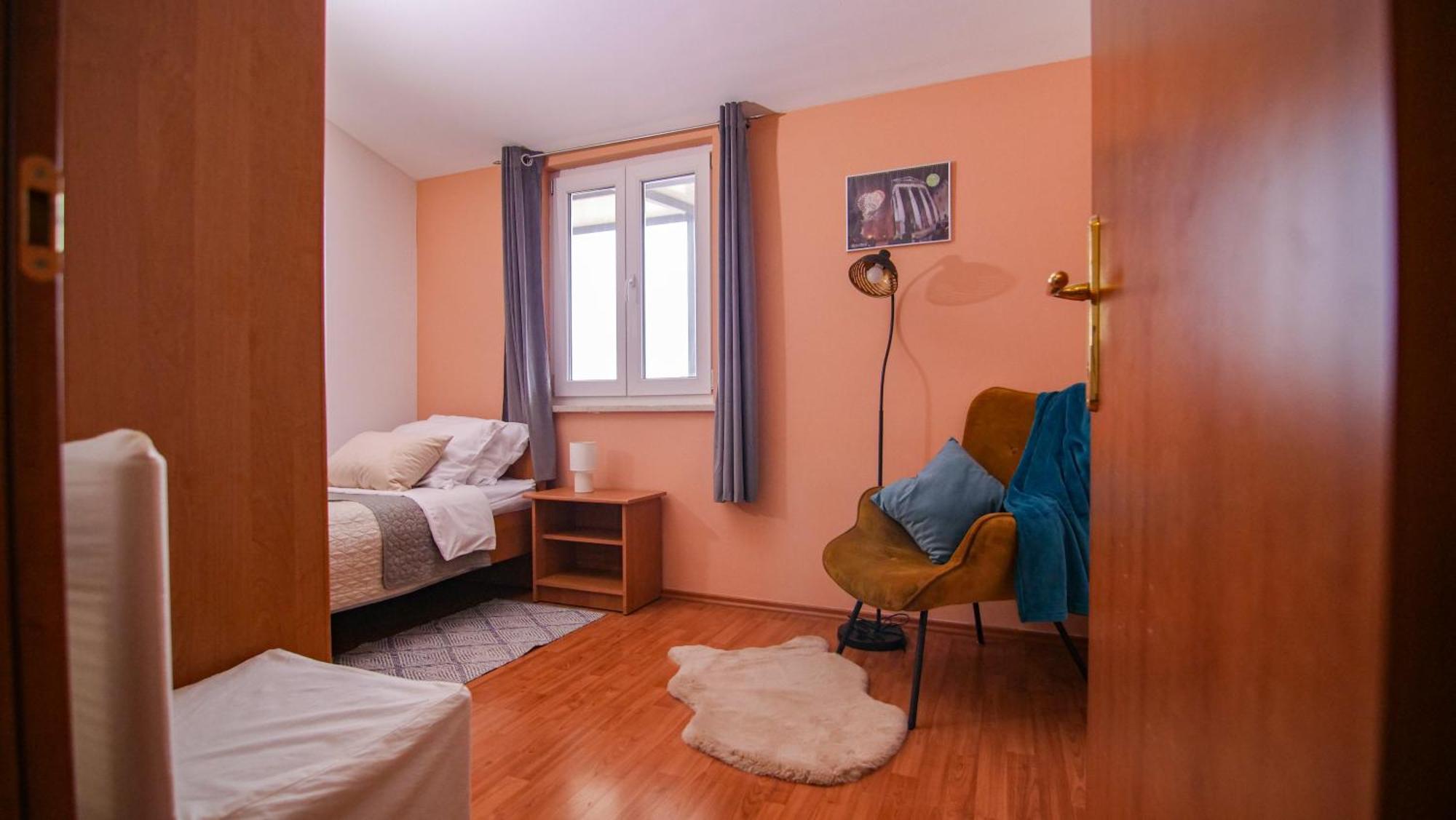 Jacqueline Apartment プーラ エクステリア 写真